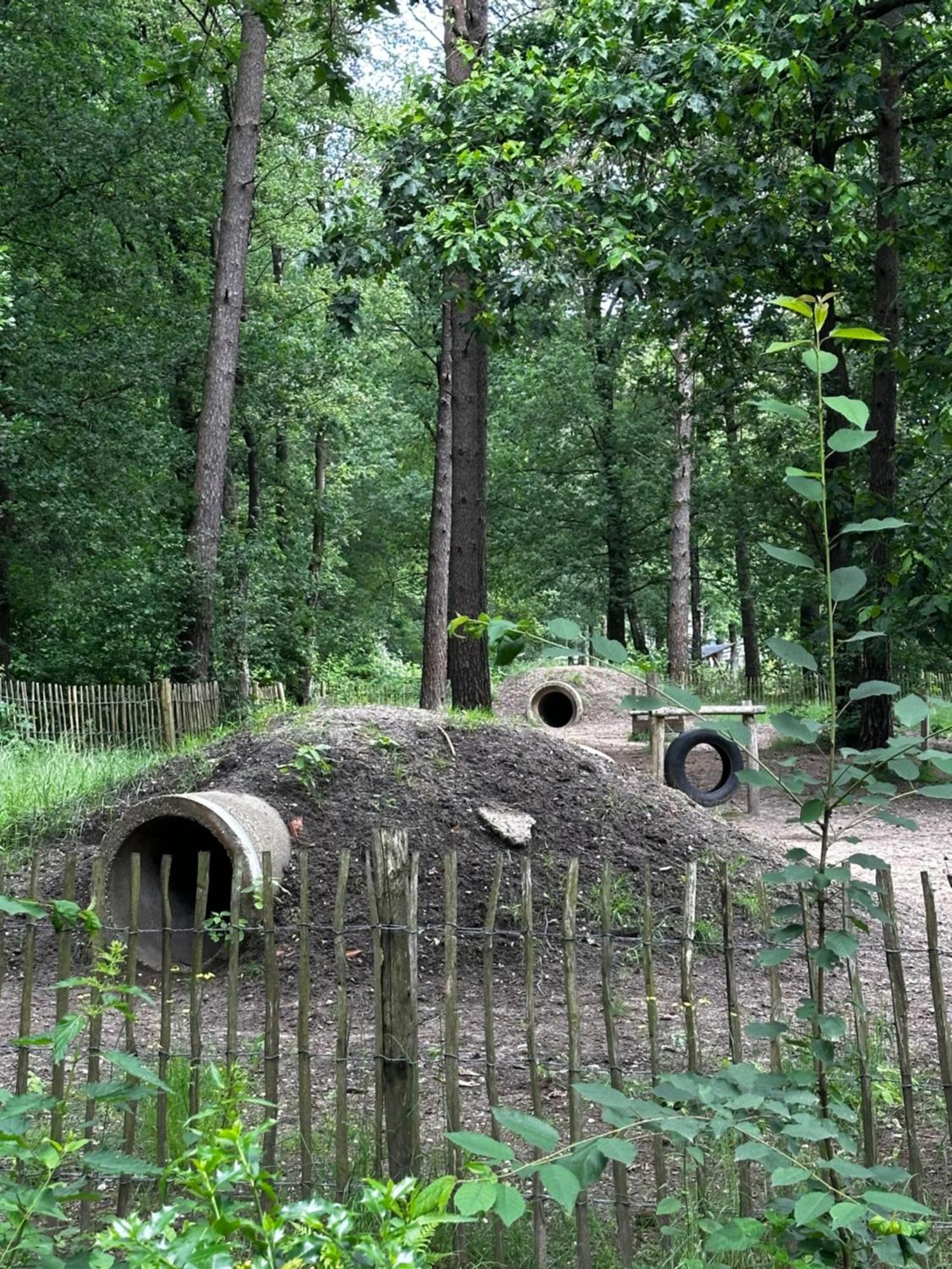 Sfeervolle Blokhut Op De Veluwe Op Recreatiepark Topparken In Beekbergen Met Vrije Tuin En Eigen Parkeerplaats ภายนอก รูปภาพ